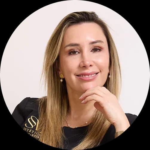 Natalia - Dueña de clínica estética